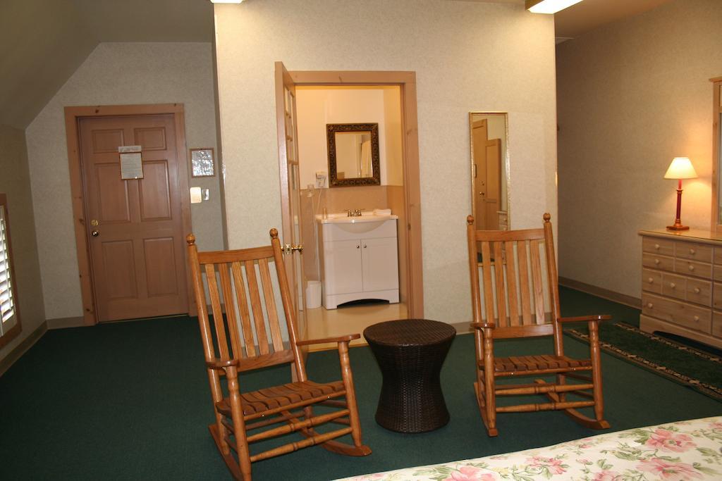 Visions Inn Cooperstown Szoba fotó